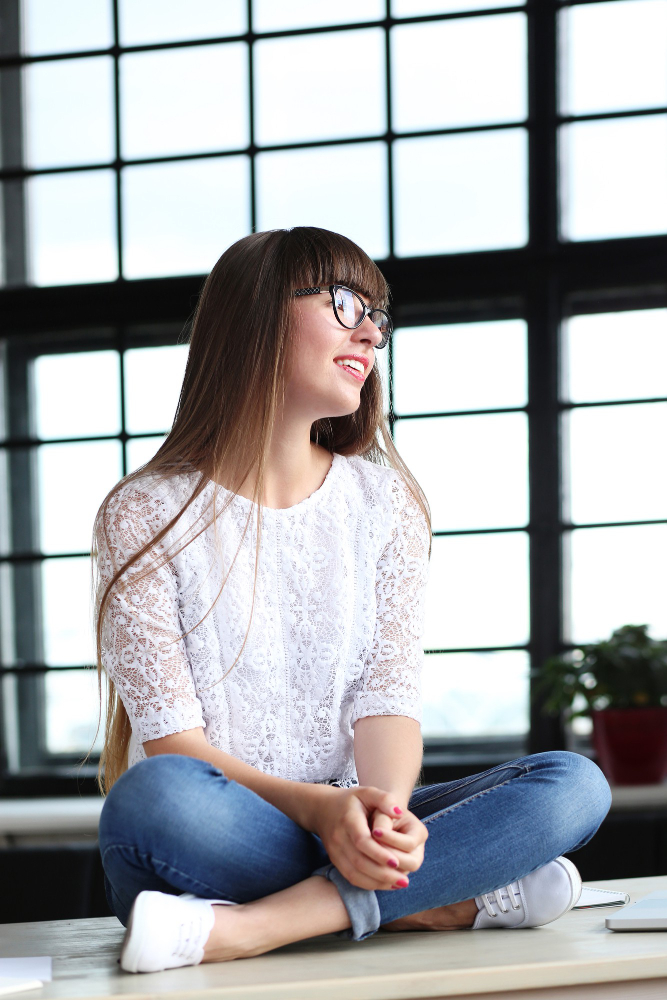 mujer-trabajando-oficina