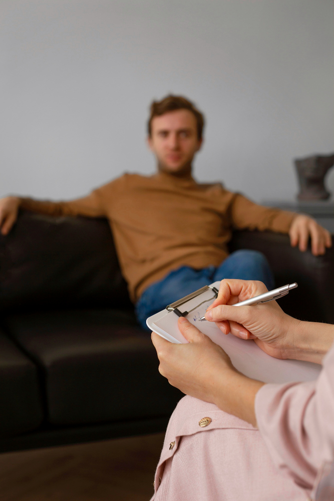 vista-frontal-hombre-terapia